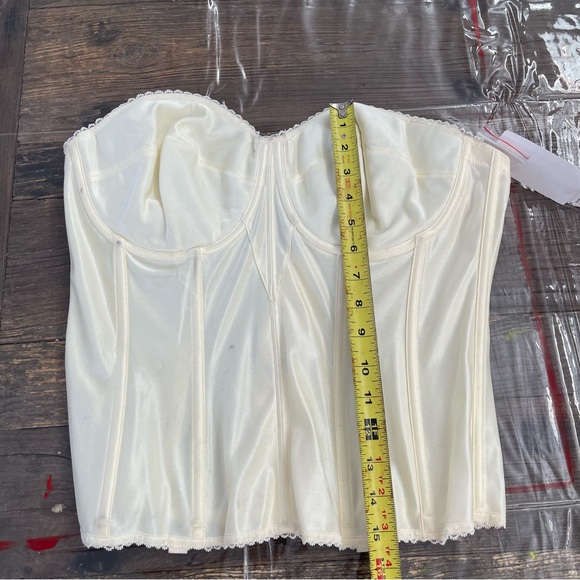 Dominique Cream Juliette Strapless Corset with Sweetheart Neckline - Picture 4 of 11